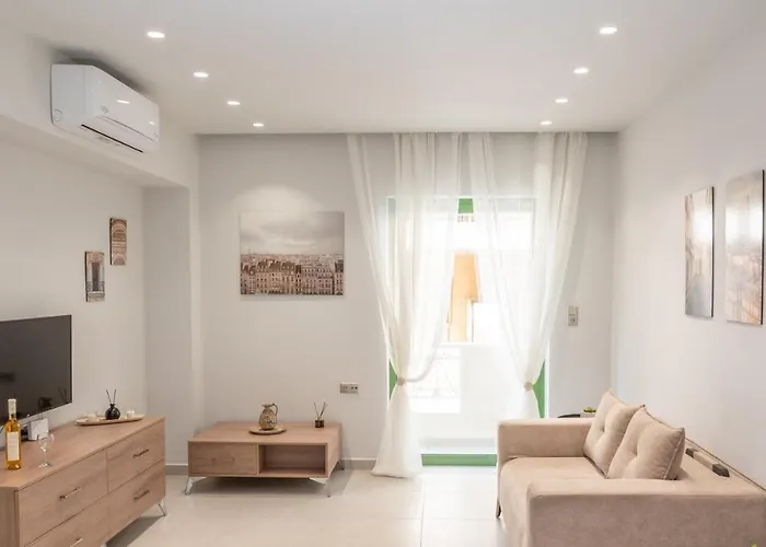 Loutraki House