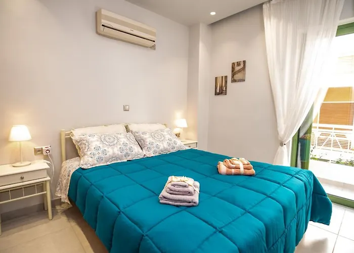 Loutraki House