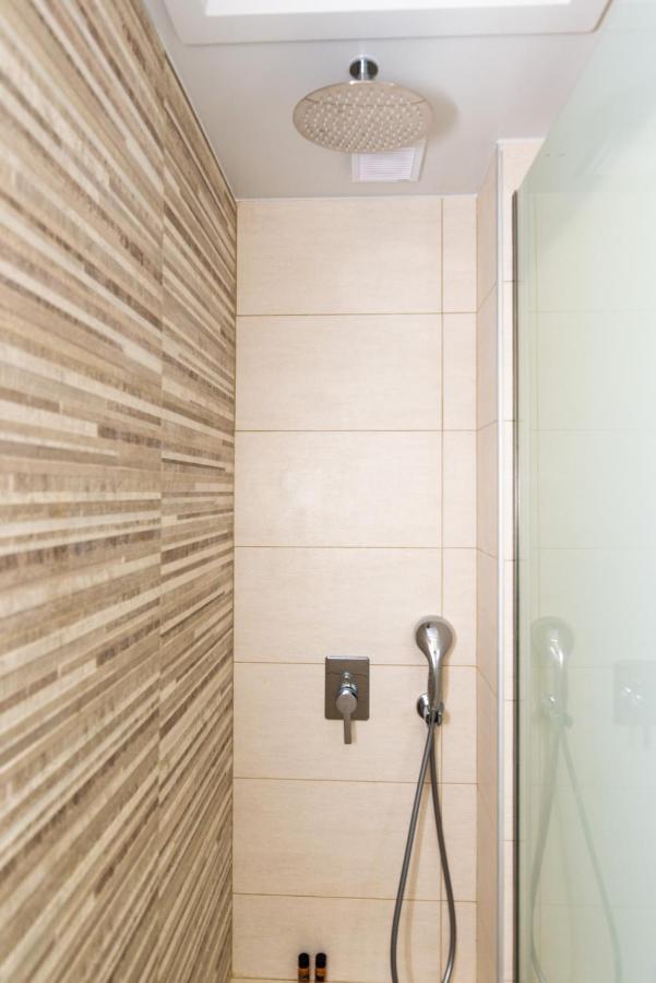 House Loutraki (Corinthia)